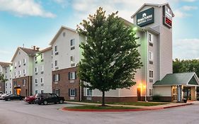 Hometowne Studios & Suites By Red Roof Bentonville